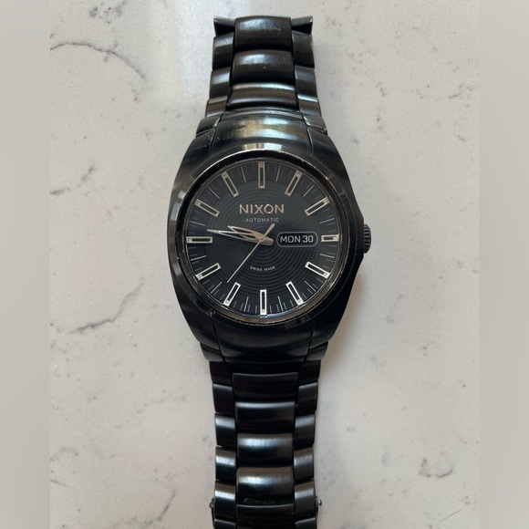 Nixon Automatic - Picture 1 of 3